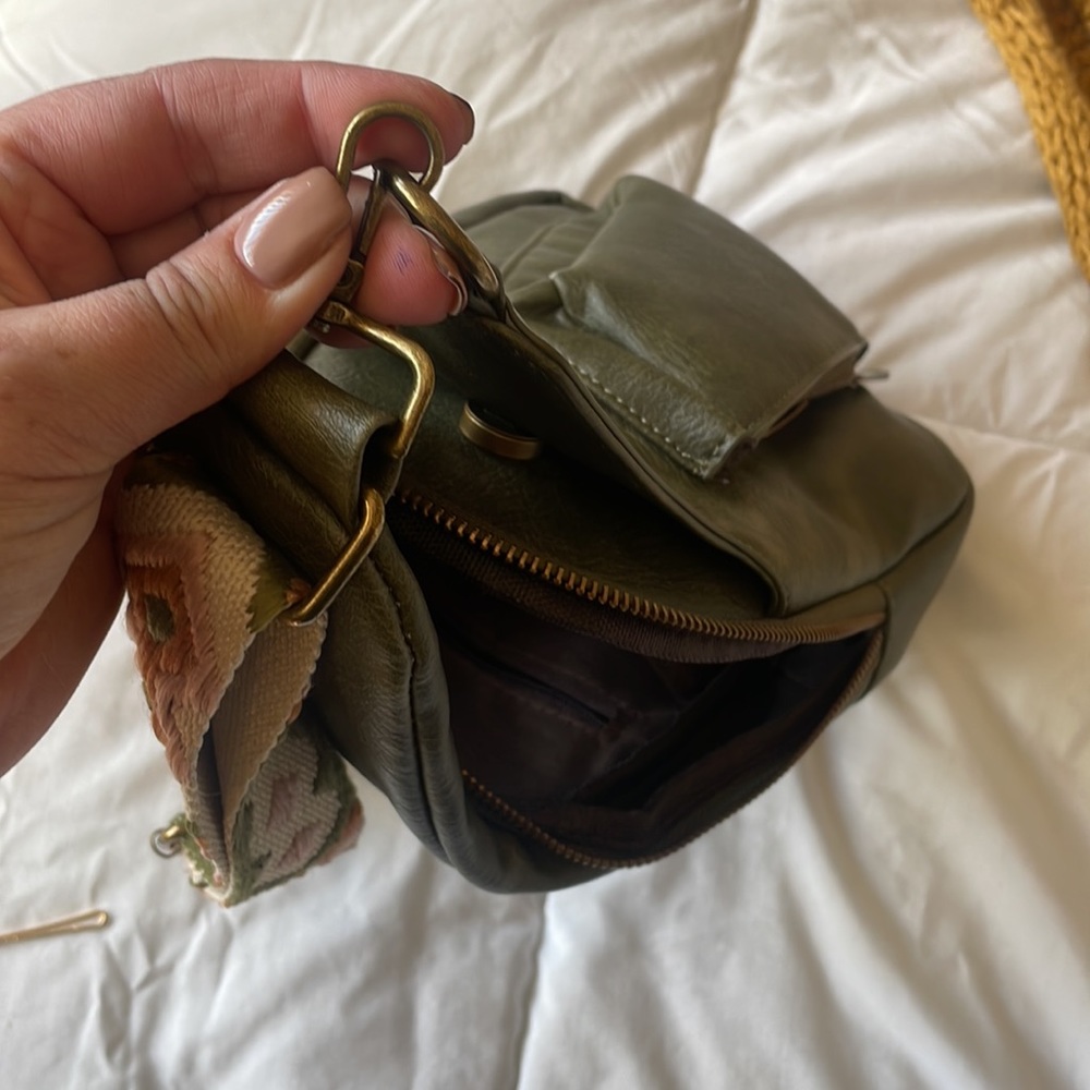 Purse - Picture 8 of 10